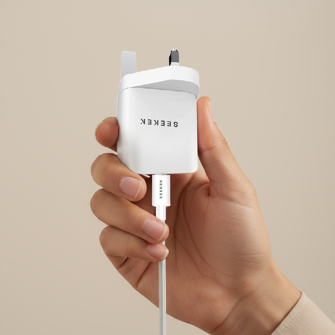 35W USB-C Adapter with Braided 30W USB-C to Lightning Cable - 325 Adapter Bundle